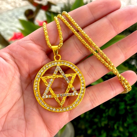 Cubic Zirconia Star Of David Necklace - Picture 7 of 8
